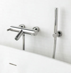Vägghängd Toalettstol, Badkarsblandare, badrumduschar, Toalettstol, Badrum, Italienska badrum, Moderna Design, badrum design Italienska, badkar, badrum design Italienska, badkar, badrumidéer Italienska, moderna badrum tillbehör