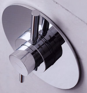Vägghängd Toalettstol, Badkarsblandare, badrumduschar, Toalettstol, Badrum, Italienska badrum, Moderna Design, badrum design Italienska, badkar, badrum design Italienska, badkar, badrumidéer Italienska, Badkarsblandare