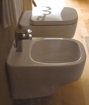 Toaletter, Tvättställ, Kranar, Design Tvättställ, Designer Badrum, Tvättställ, Handfat, WC, Toalettstol, Badrum, Italienska badrum, Moderna Design, badrum design Italienska, badkar, Design Kranar, Toalett, Toalettstol, Badrum WC,  Vägghängd Toalettstol, Tvättställblandare, Handfat, Tvättställ, Handfat, Badrum Handfat, Tvättställ, Vägghängd Toalettstol, toalettstol, badtillbehör, bad Tvättställ, Badrum Tvättställ, moderna badrum tillbehör
